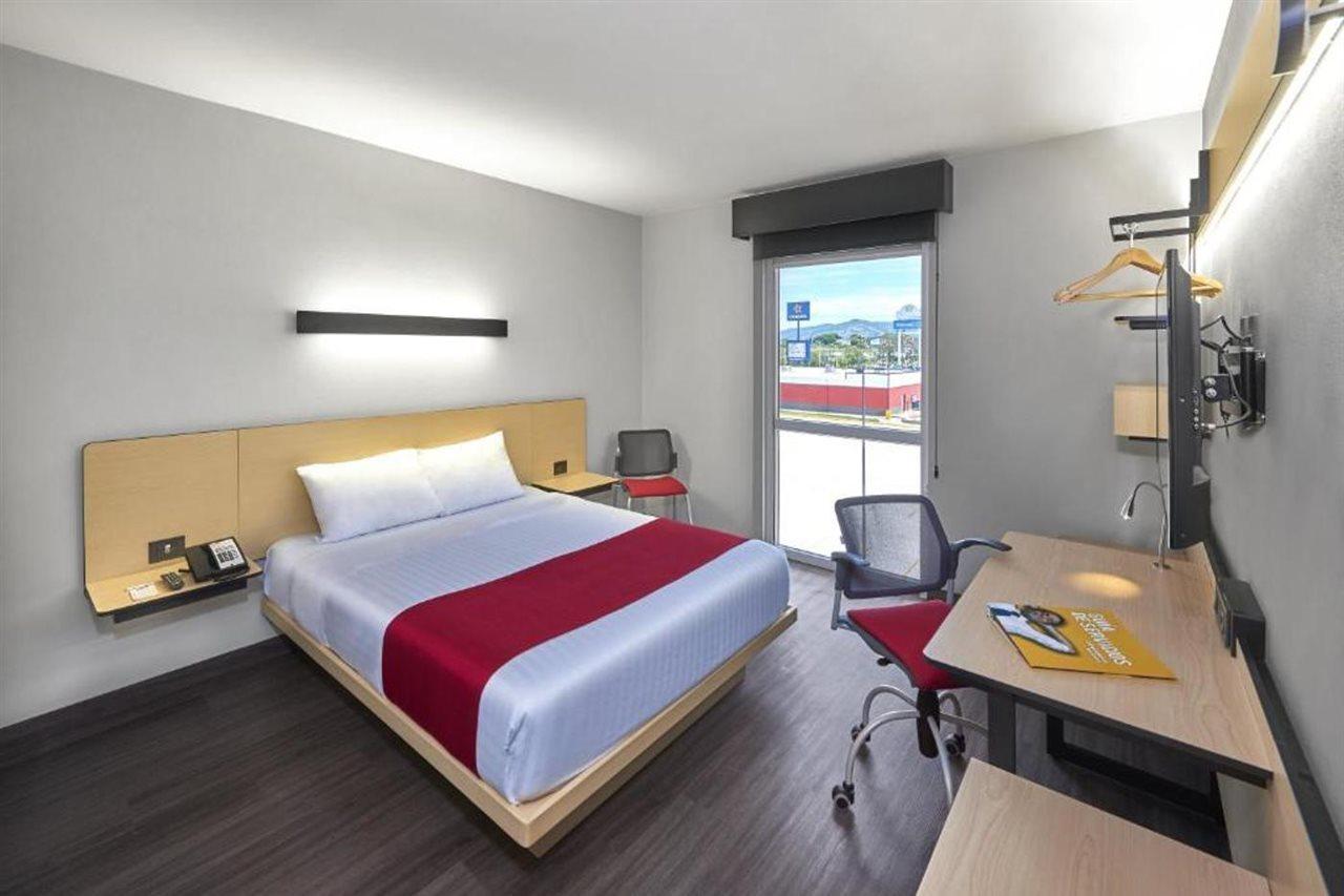 City Express By Marriott Ensenada Exterior photo