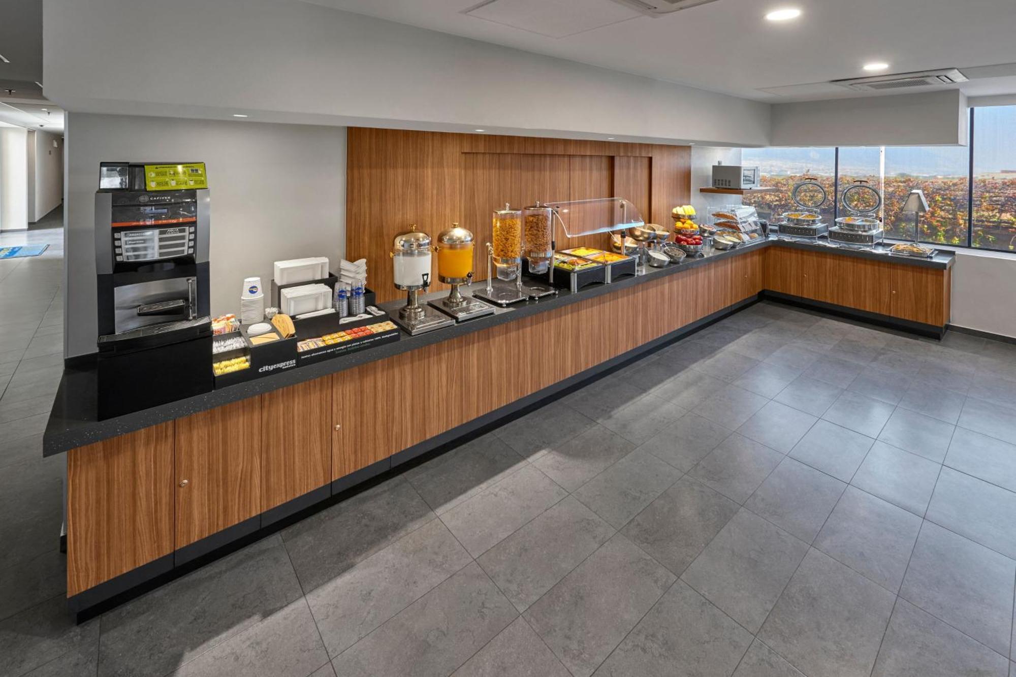 City Express By Marriott Ensenada Exterior photo