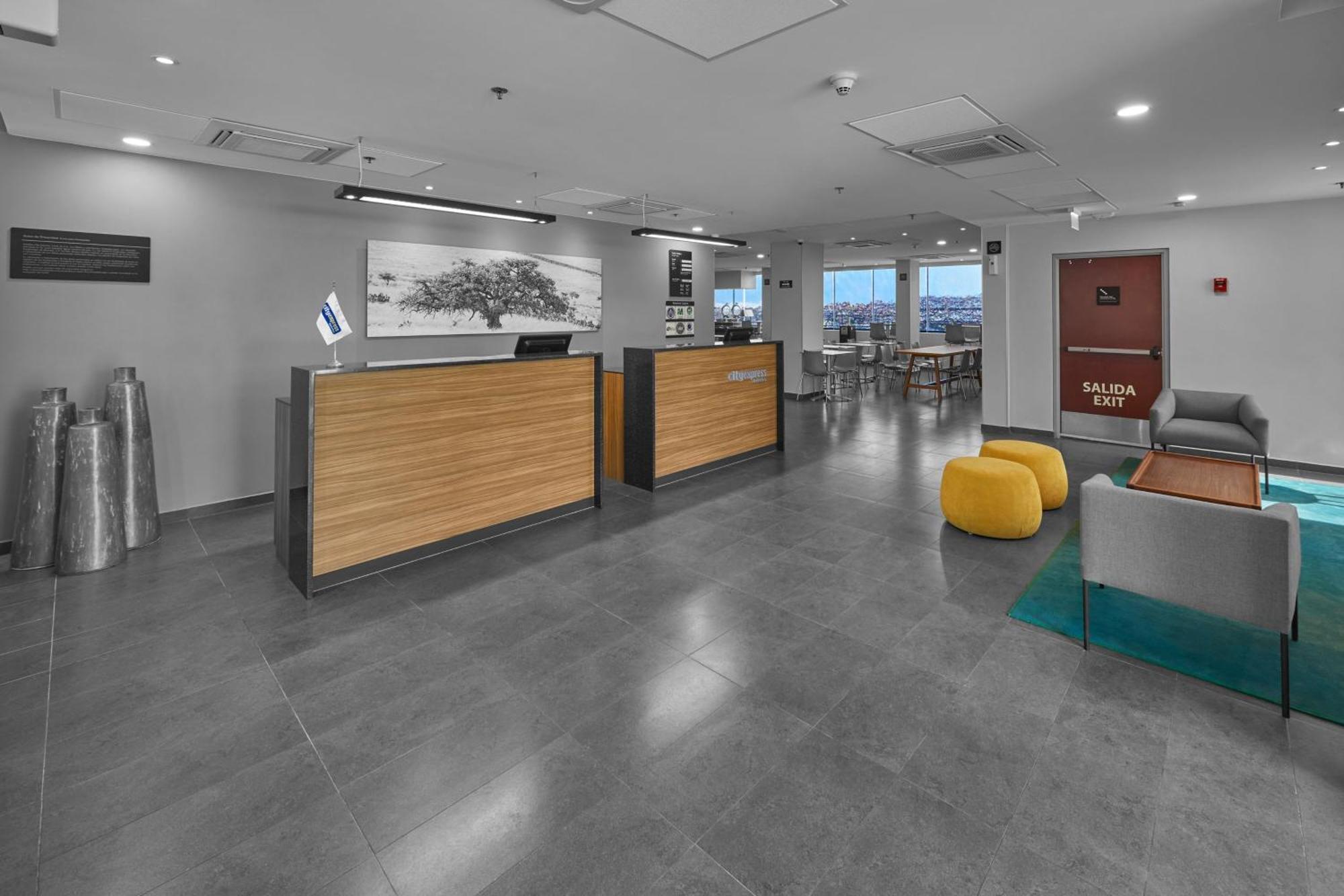 City Express By Marriott Ensenada Exterior photo