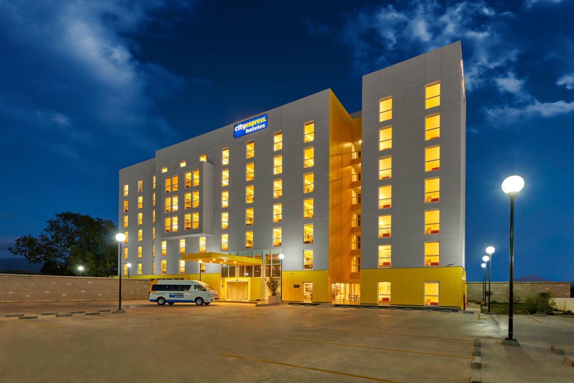 City Express By Marriott Ensenada Exterior photo