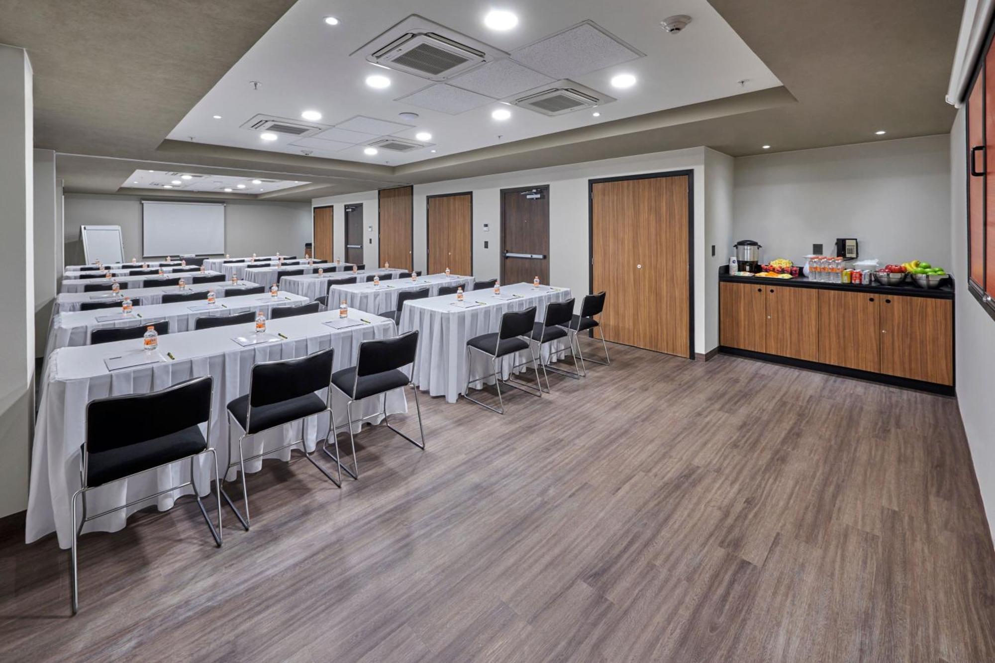 City Express By Marriott Ensenada Exterior photo