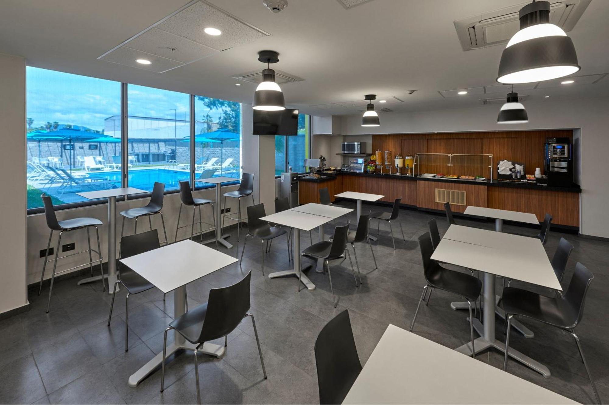 City Express By Marriott Ensenada Exterior photo