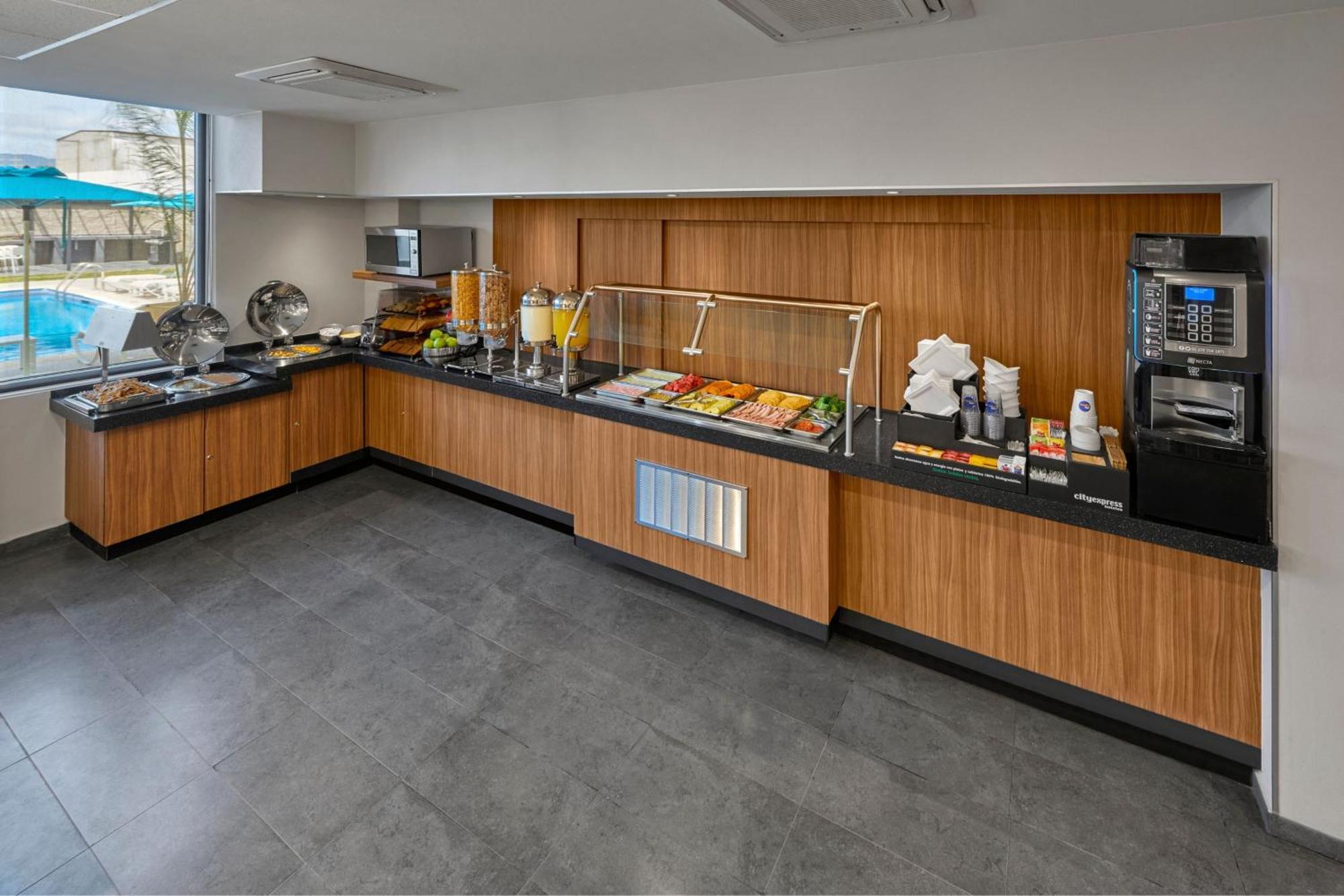 City Express By Marriott Ensenada Exterior photo