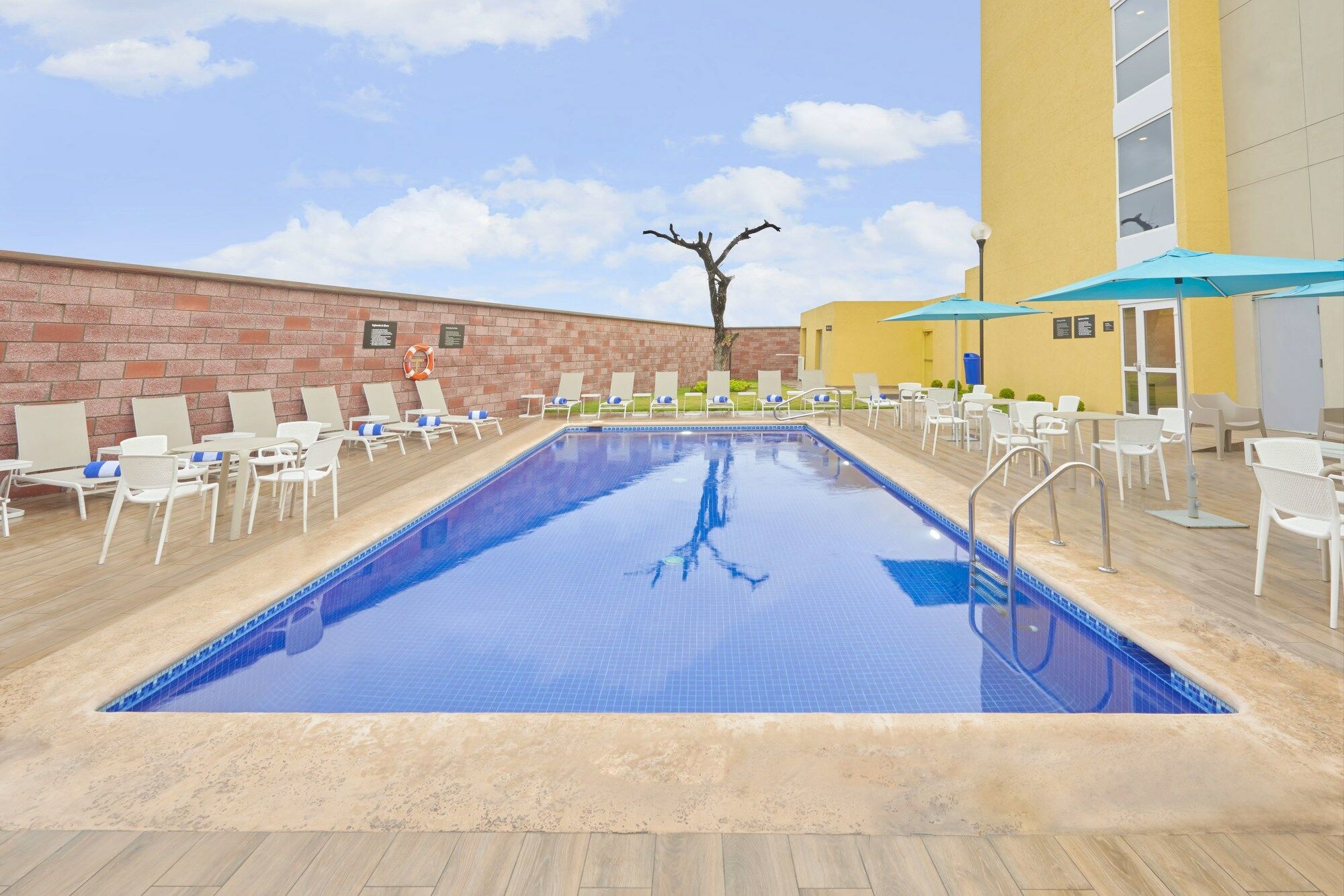 City Express By Marriott Ensenada Exterior photo